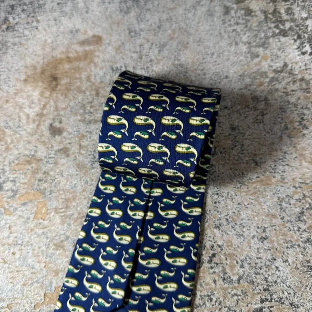 Salvatore‎ Ferragamo Whale Classic Width Silk Tie